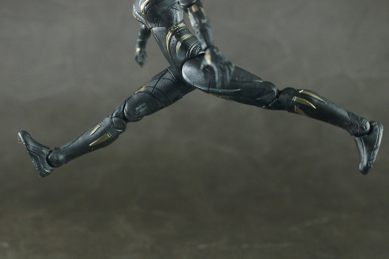 マーベルレジェンド　ブラックパンサー　ワカンダ・フォーエバー　シュリ　レビュー　可動範囲