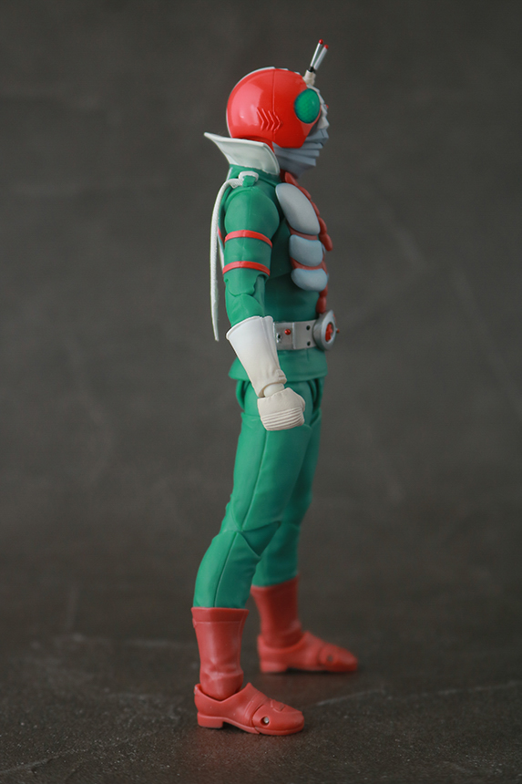 S.H.フィギュアーツ　仮面ライダーV3　真骨彫製法　レビュー　本体