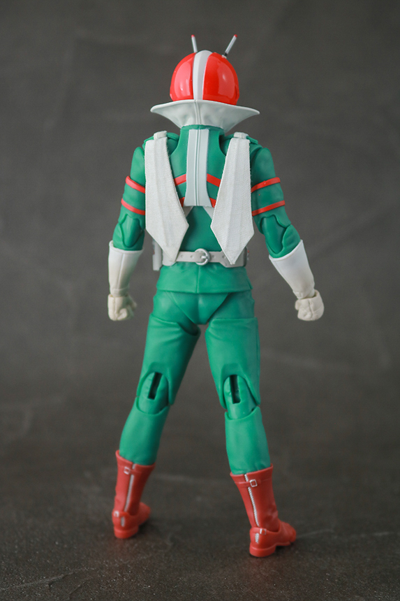 S.H.フィギュアーツ　仮面ライダーV3　真骨彫製法　レビュー　本体