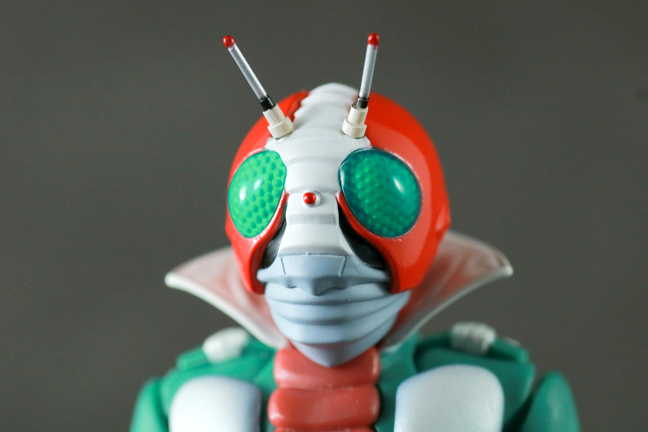 S.H.フィギュアーツ　仮面ライダーV3　真骨彫製法　レビュー　本体