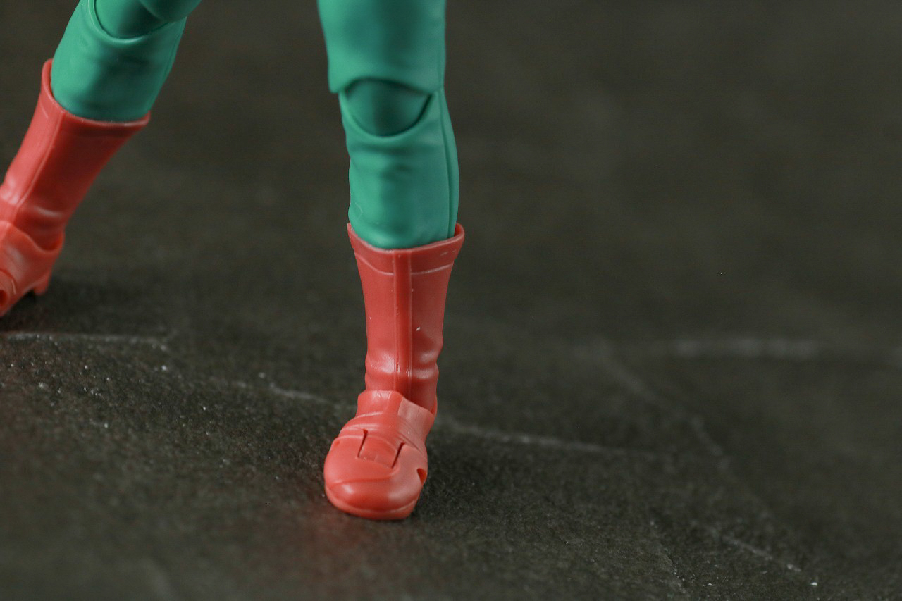 S.H.フィギュアーツ　仮面ライダーV3　真骨彫製法　レビュー　本体