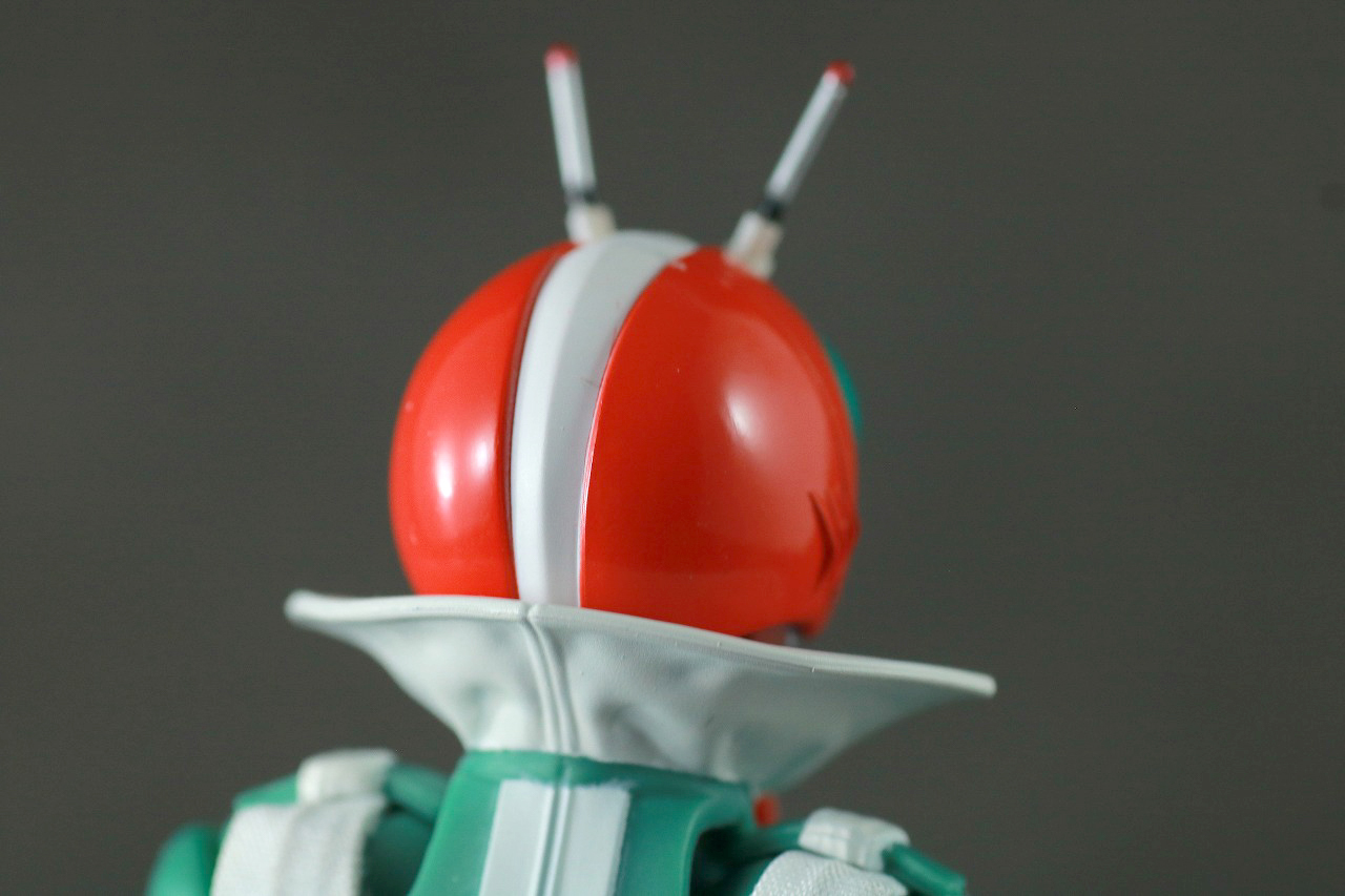 S.H.フィギュアーツ　仮面ライダーV3　真骨彫製法　レビュー　本体