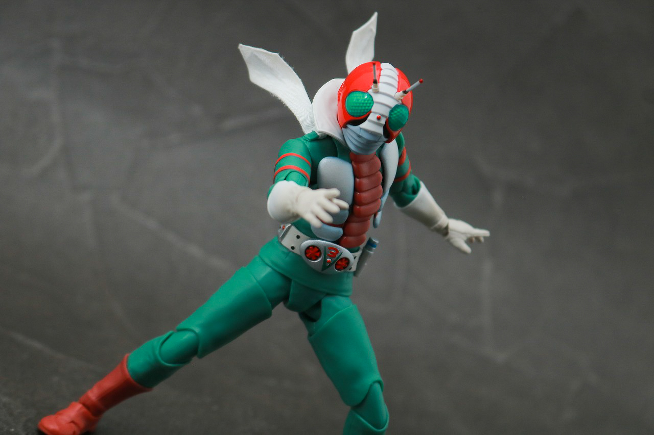 S.H.フィギュアーツ　仮面ライダーV3　真骨彫製法　レビュー　アクション