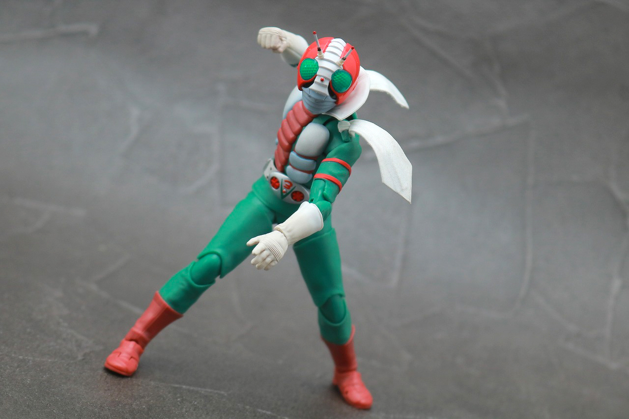 S.H.フィギュアーツ　仮面ライダーV3　真骨彫製法　レビュー　アクション