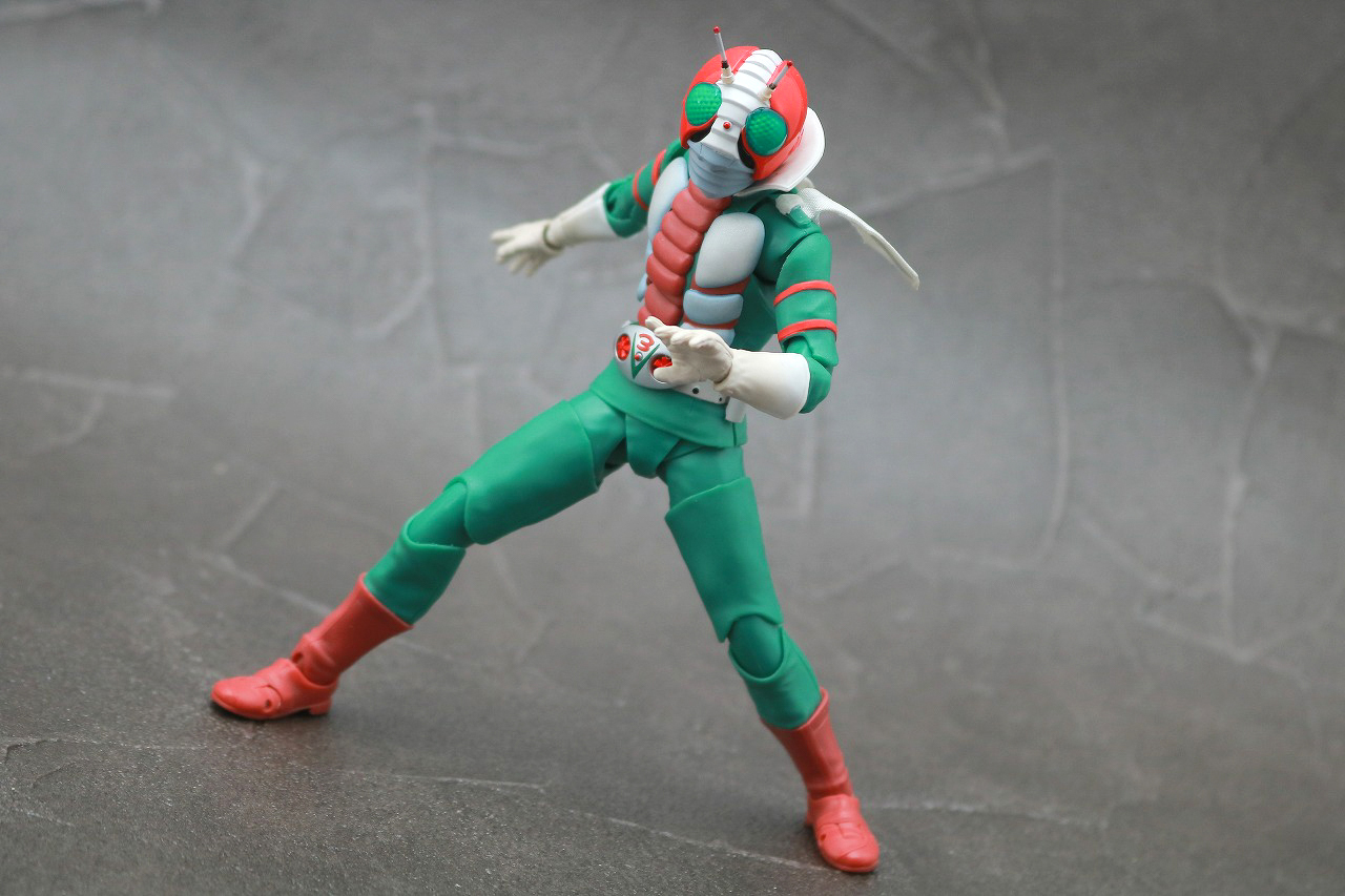S.H.フィギュアーツ　仮面ライダーV3　真骨彫製法　レビュー　アクション