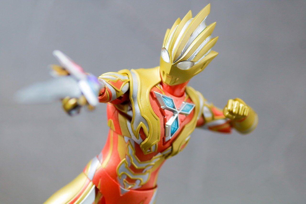 S.H.フィギュアーツ　グリッタートリガーエタニティ　レビュー　アクション