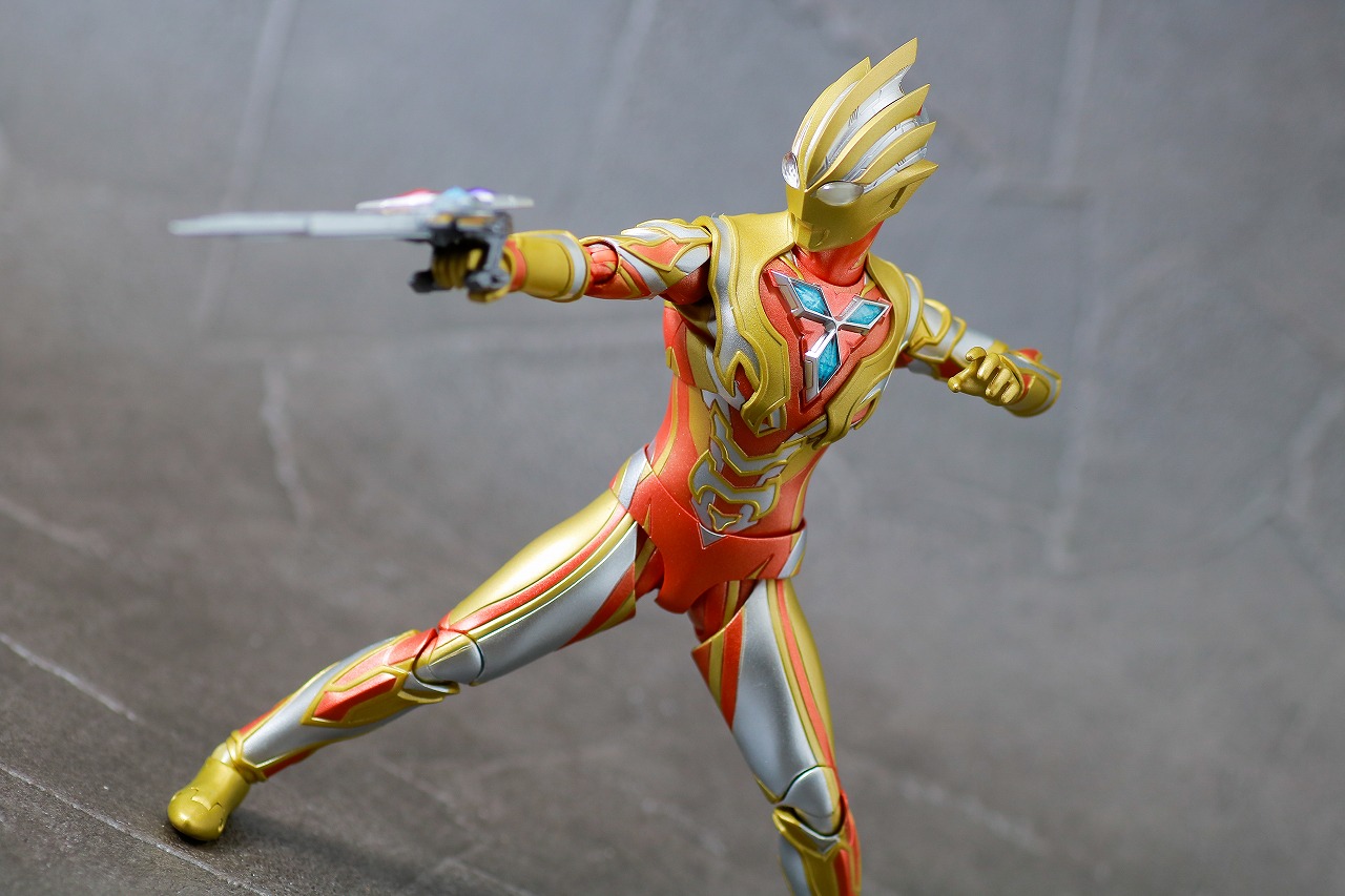 S.H.フィギュアーツ　グリッタートリガーエタニティ　レビュー　アクション