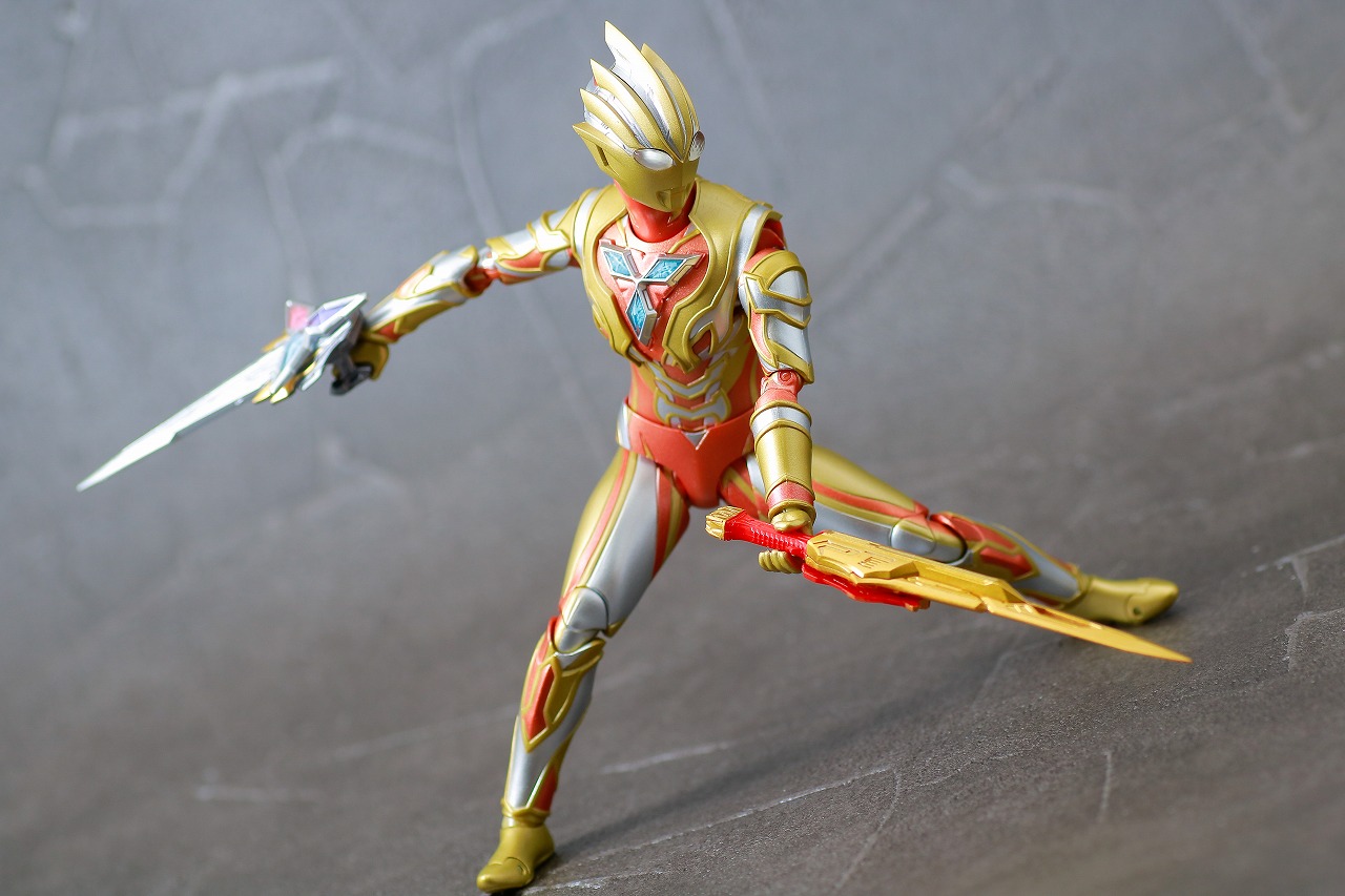 S.H.フィギュアーツ　グリッタートリガーエタニティ　レビュー　アクション