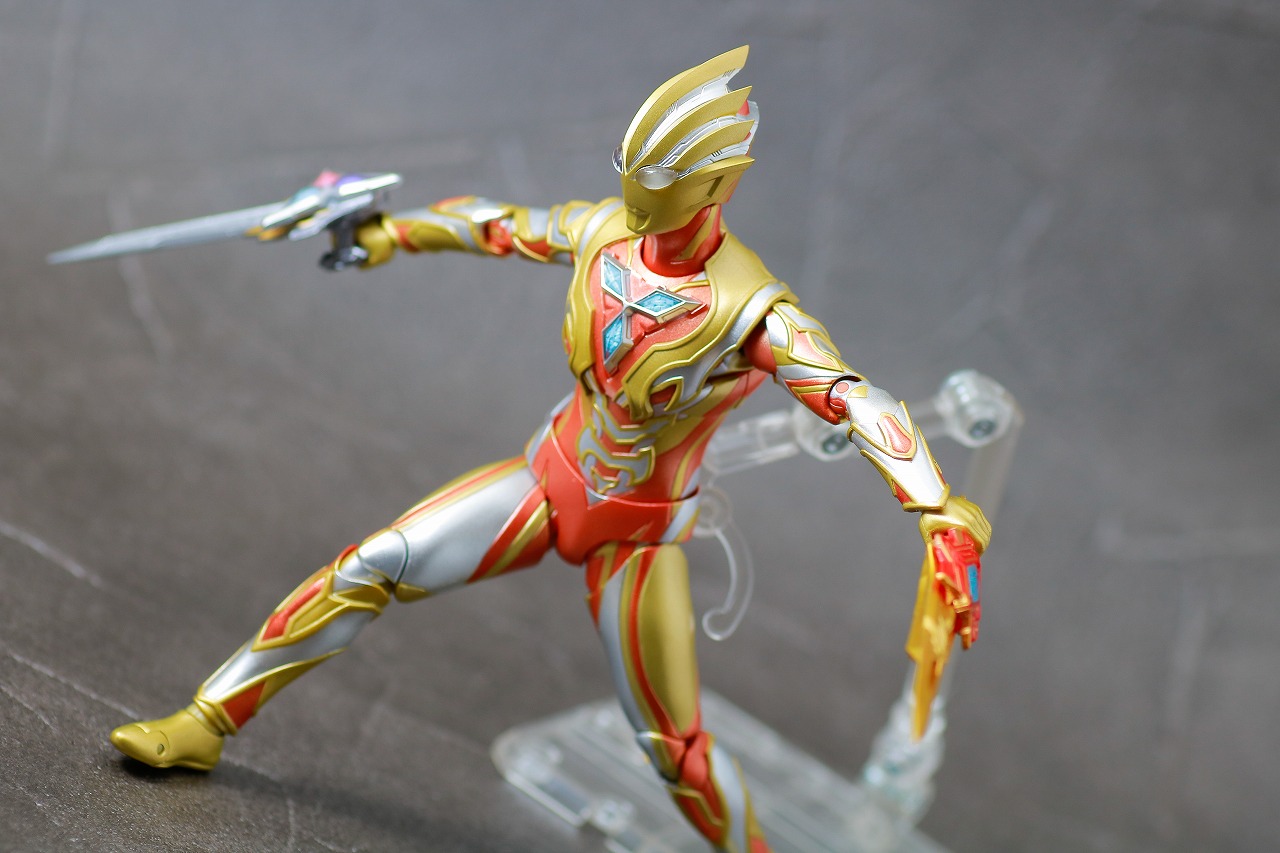 S.H.フィギュアーツ　グリッタートリガーエタニティ　レビュー　アクション