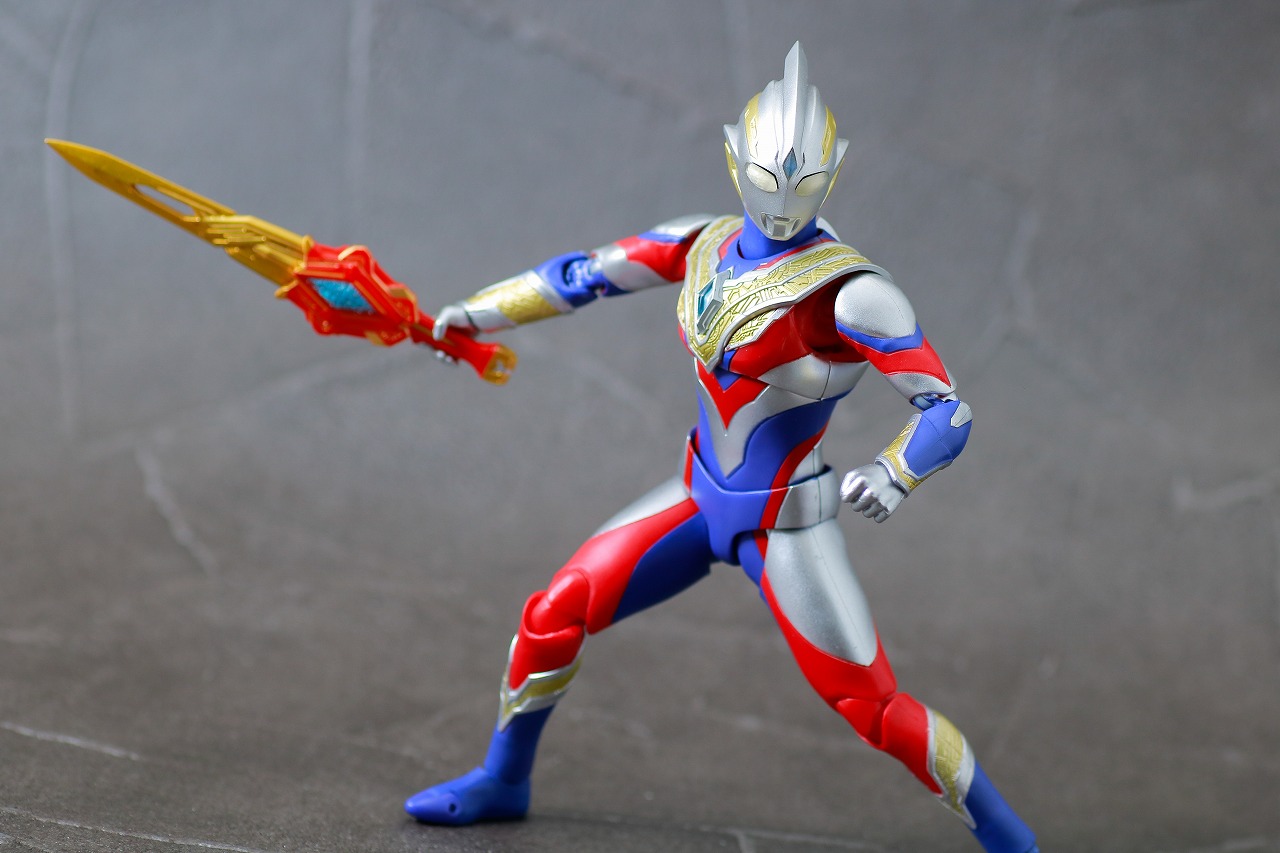 S.H.フィギュアーツ　グリッタートリガーエタニティ　レビュー　アクション　ウルトラマントリガー　マルチタイプ