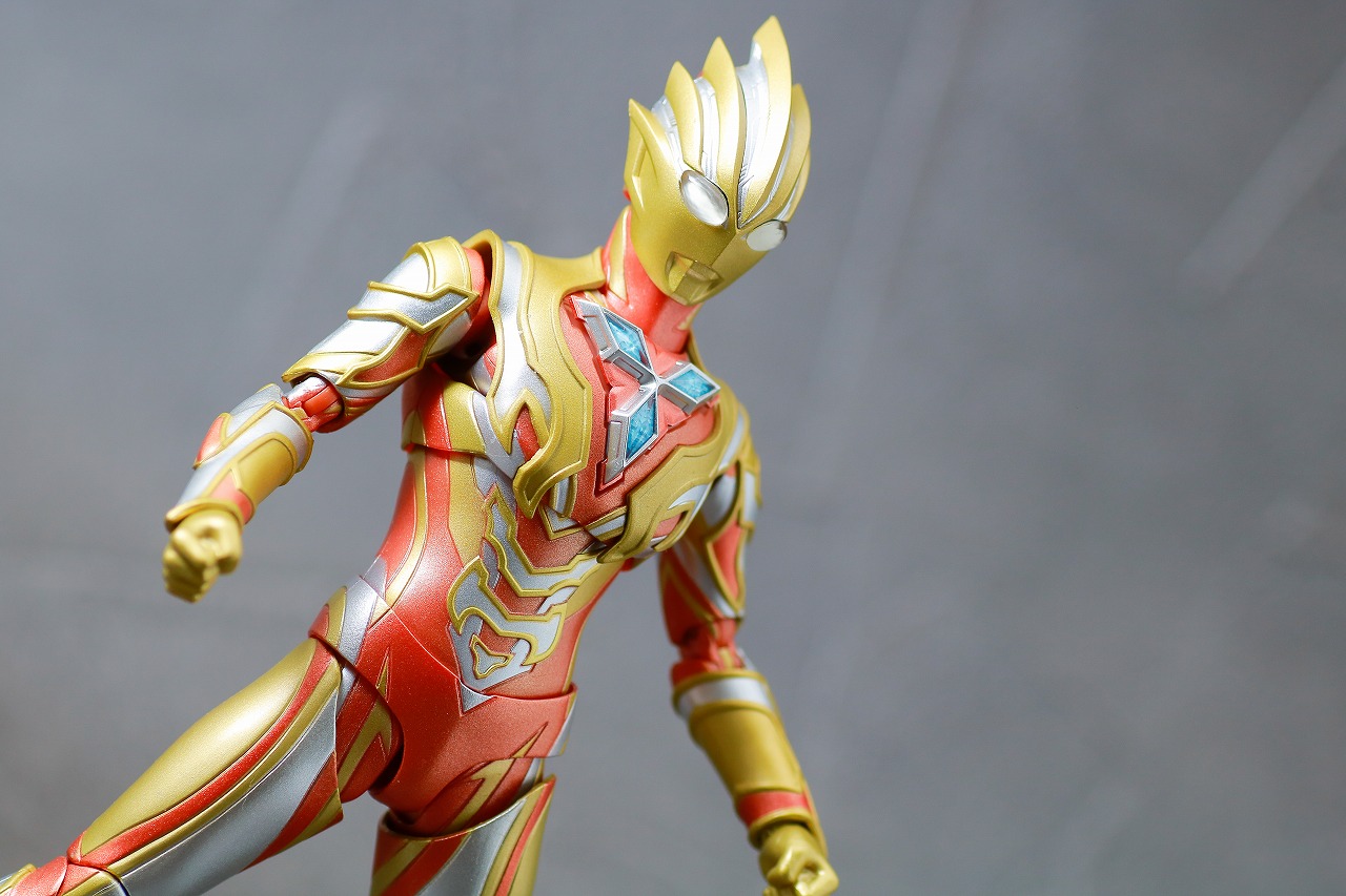 S.H.フィギュアーツ　グリッタートリガーエタニティ　レビュー　アクション