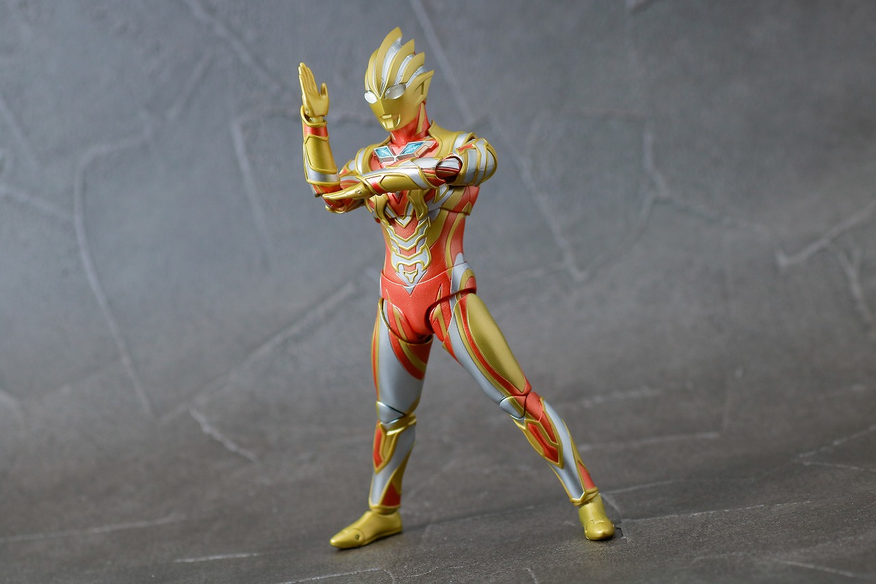 S.H.フィギュアーツ　グリッタートリガーエタニティ　レビュー　アクション