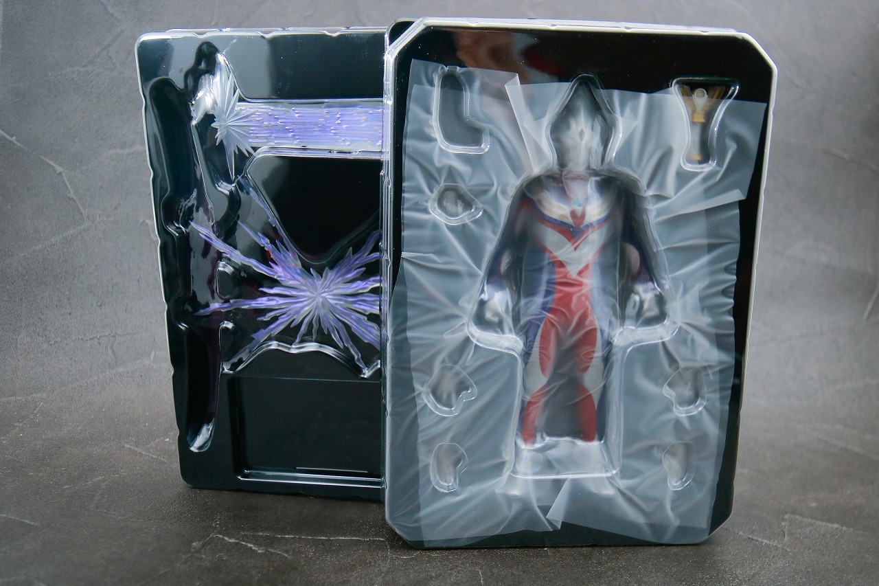 alphamax　アルファマックス　ウルトラマンティガ　マルチタイプ　レビュー　パッケージ