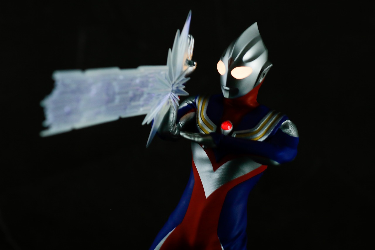 alphamax　アルファマックス　ウルトラマンティガ　マルチタイプ　レビュー　アクション