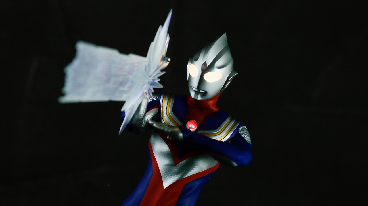 alphamax　アルファマックス　ウルトラマンティガ　マルチタイプ　レビュー　アクション