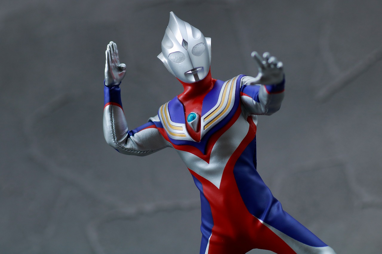alphamax　アルファマックス　ウルトラマンティガ　マルチタイプ　レビュー　アクション