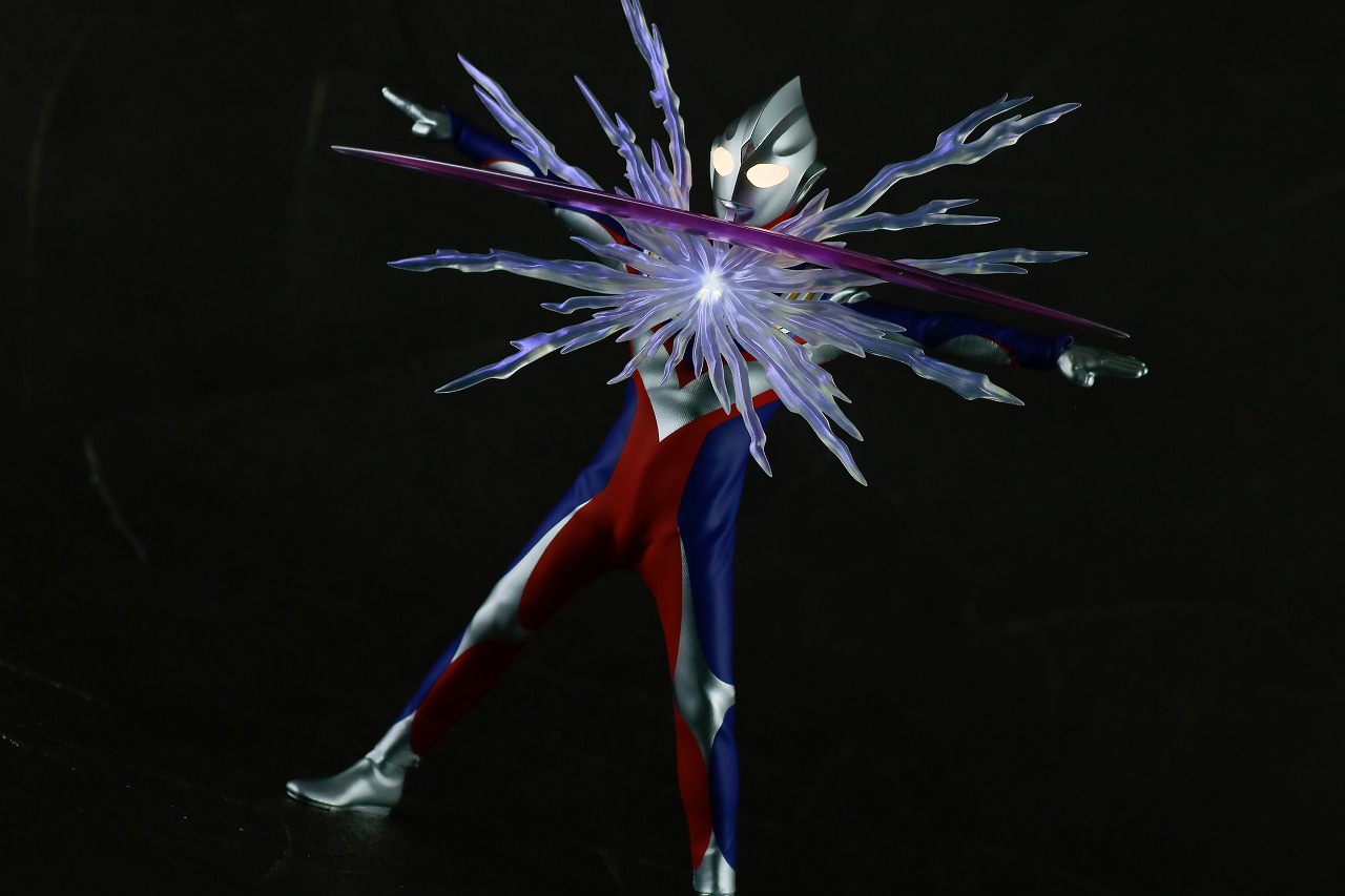 alphamax　アルファマックス　ウルトラマンティガ　マルチタイプ　レビュー　アクション