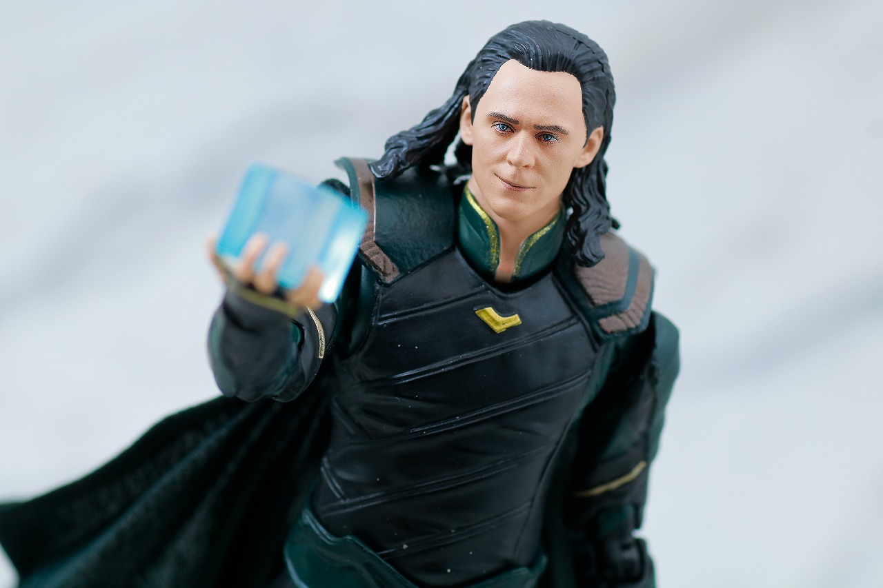 MAFEX　ロキ　アベンジャーズ　インフィニティ・ウォー　レビュー　アクション