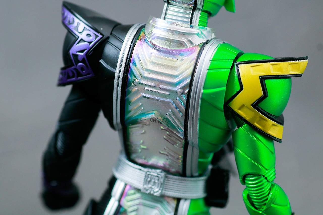 S.H.フィギュアーツ　仮面ライダーW サイクロンジョーカーエクストリーム　真骨彫製法　レビュー　本体