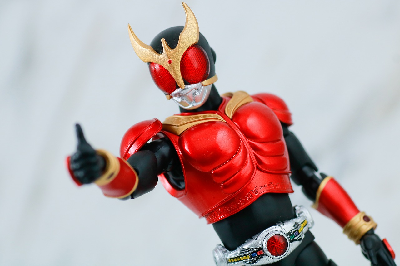 S.H.フィギュアーツ　仮面ライダークウガ マイティフォーム 『仮面ライダーディケイド』Ver. 真骨彫製法　レビュー