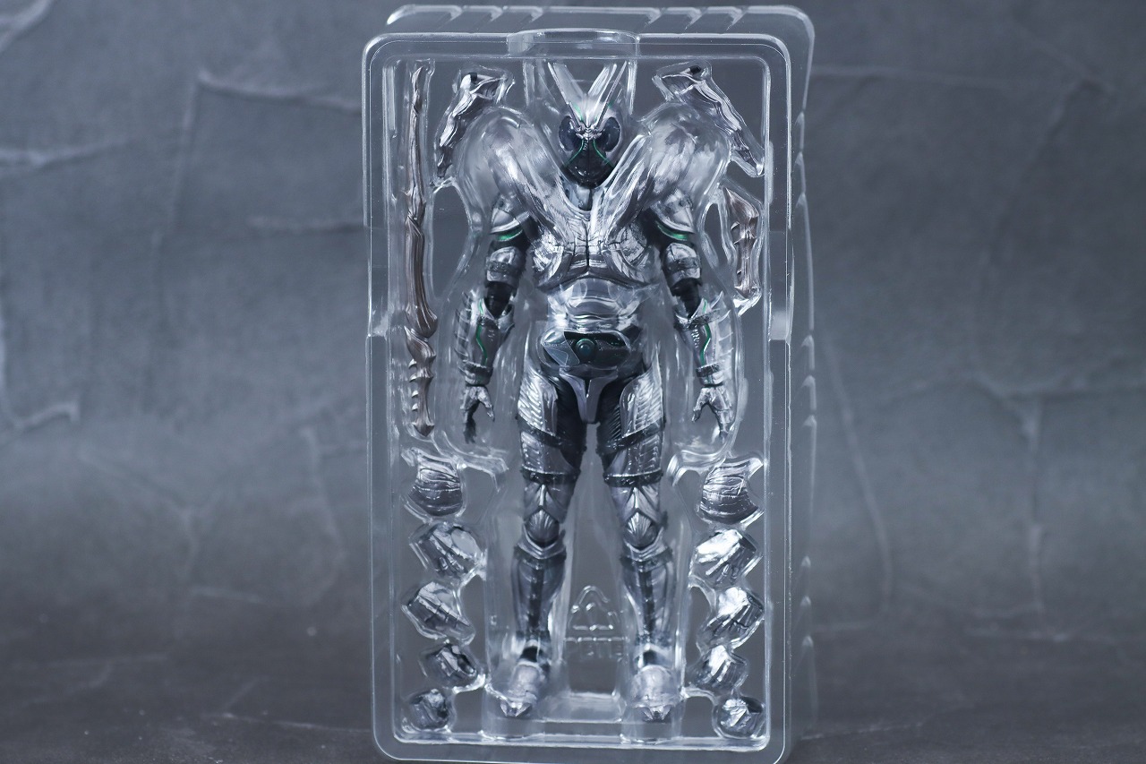 S.H.フィギュアーツ　仮面ライダーSHADOW MOON　レビュー　パッケージ