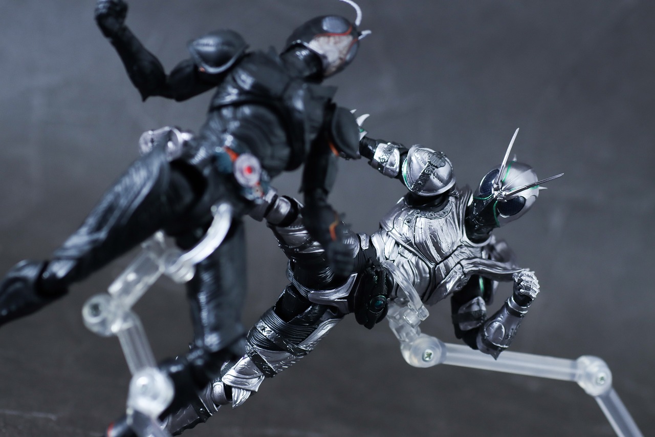 S.H.フィギュアーツ　仮面ライダーSHADOW MOON　レビュー　アクション　仮面ライダーBLACK SUN
