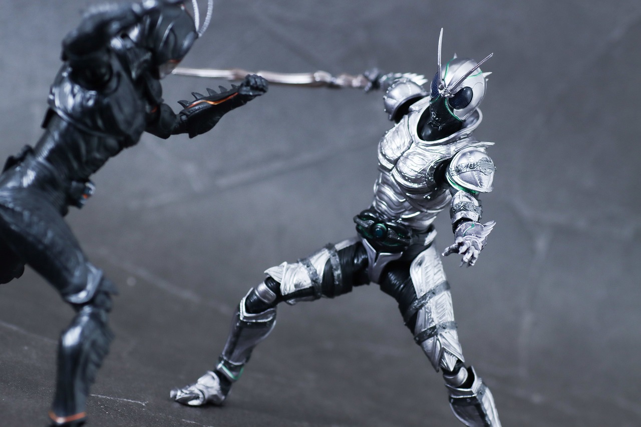S.H.フィギュアーツ　仮面ライダーSHADOW MOON　レビュー　アクション　仮面ライダーBLACK SUN