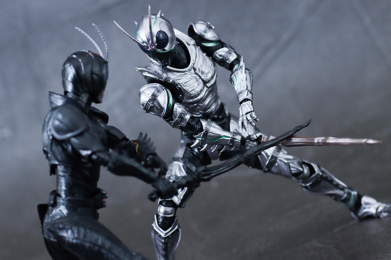 S.H.フィギュアーツ　仮面ライダーSHADOW MOON　レビュー　アクション　仮面ライダーBLACK SUN