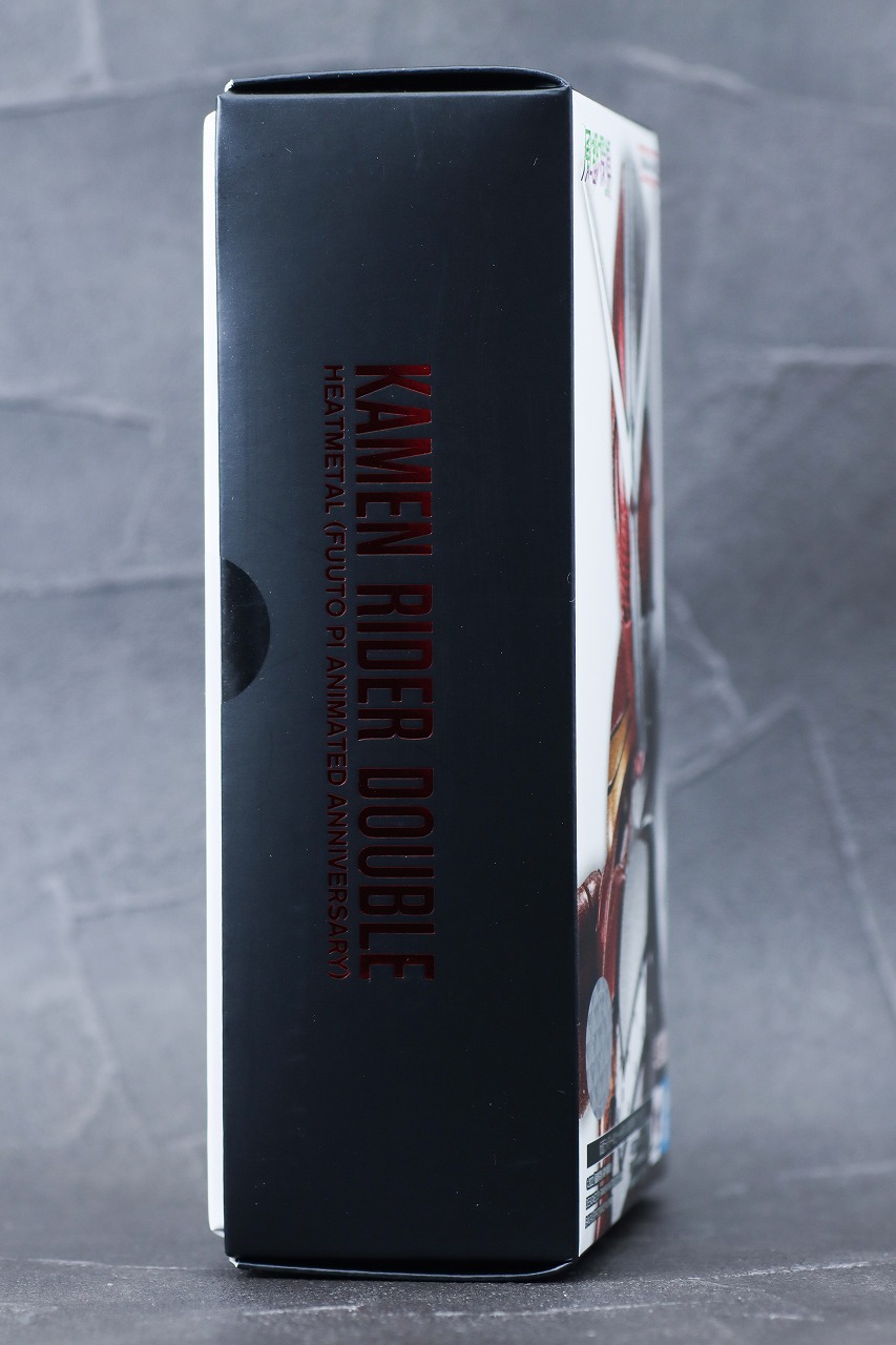 S.H.フィギュアーツ 仮面ライダーW ヒートメタル 真骨彫製法 風都探偵アニメ化記念 パッケージ