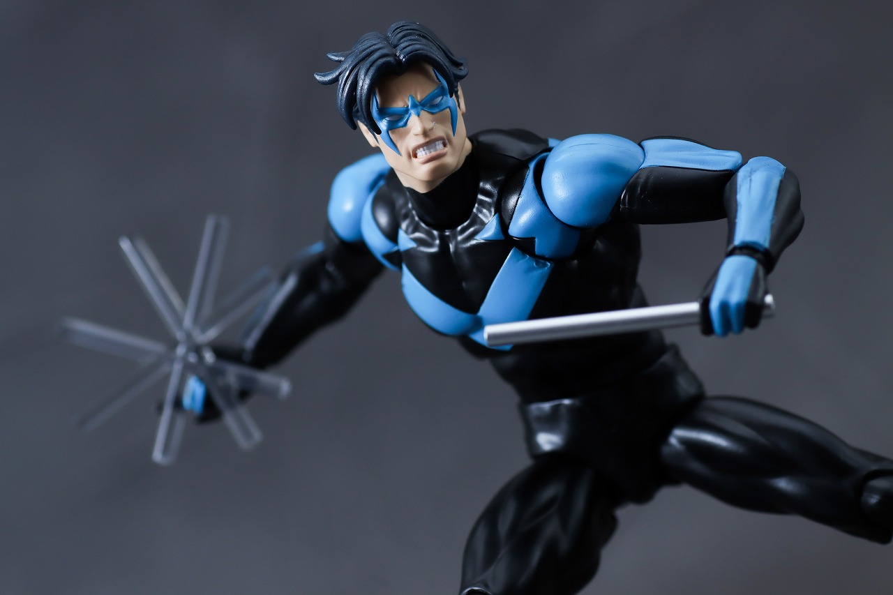 MAFEX　ナイトウイング（バットマン：ハッシュ）　レビュー　アクション