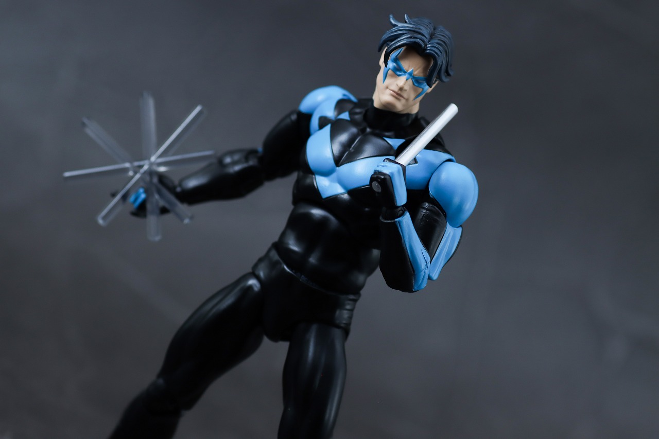 MAFEX　ナイトウイング（バットマン：ハッシュ）　レビュー　アクション