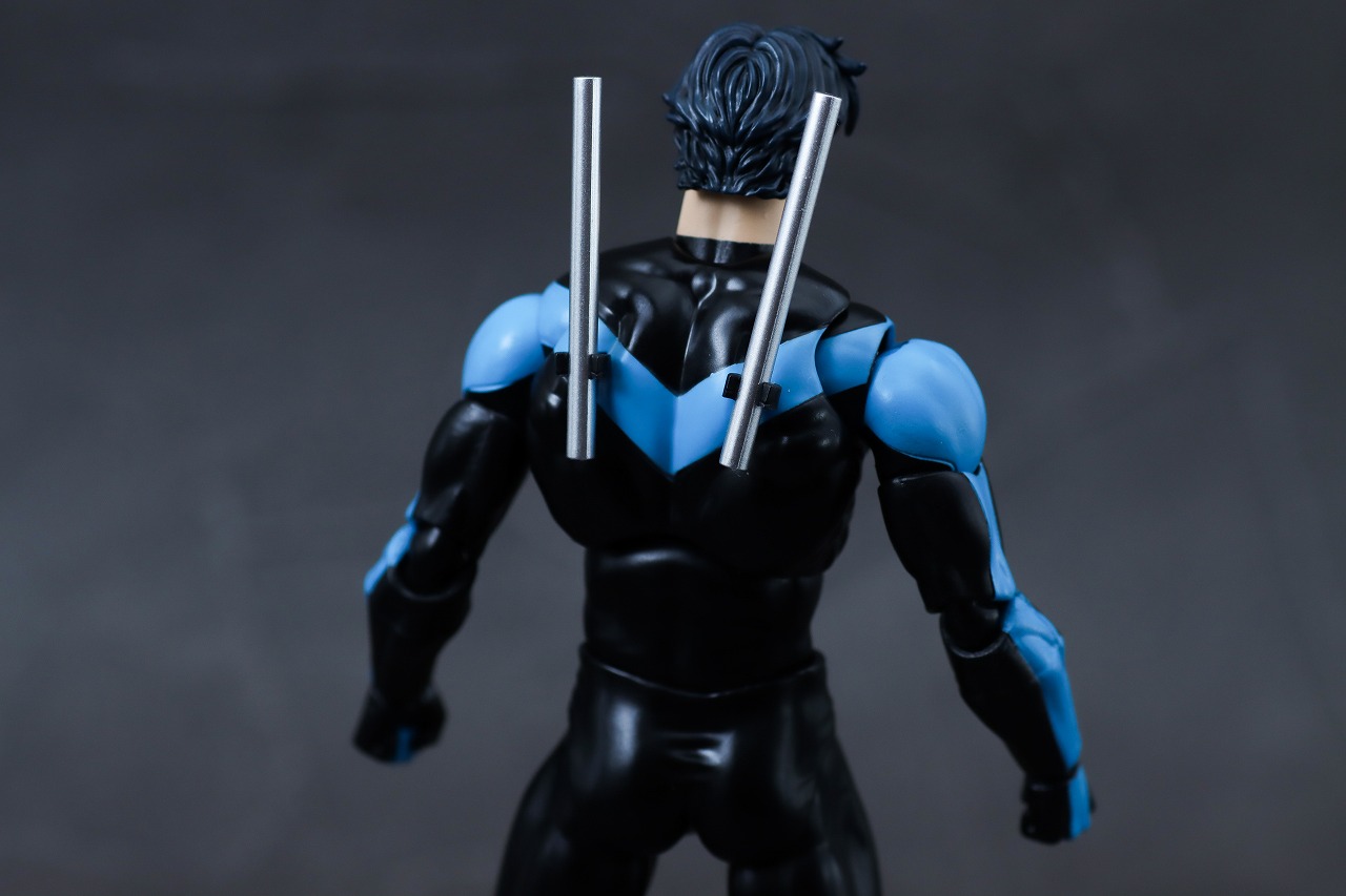 MAFEX　ナイトウイング（バットマン：ハッシュ）　レビュー　付属品　背中パーツ