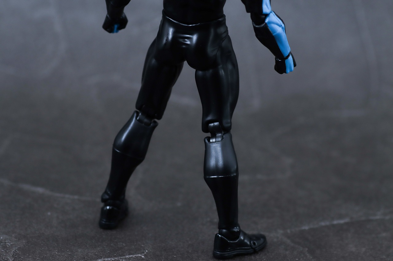 MAFEX　ナイトウイング（バットマン：ハッシュ）　レビュー　本体