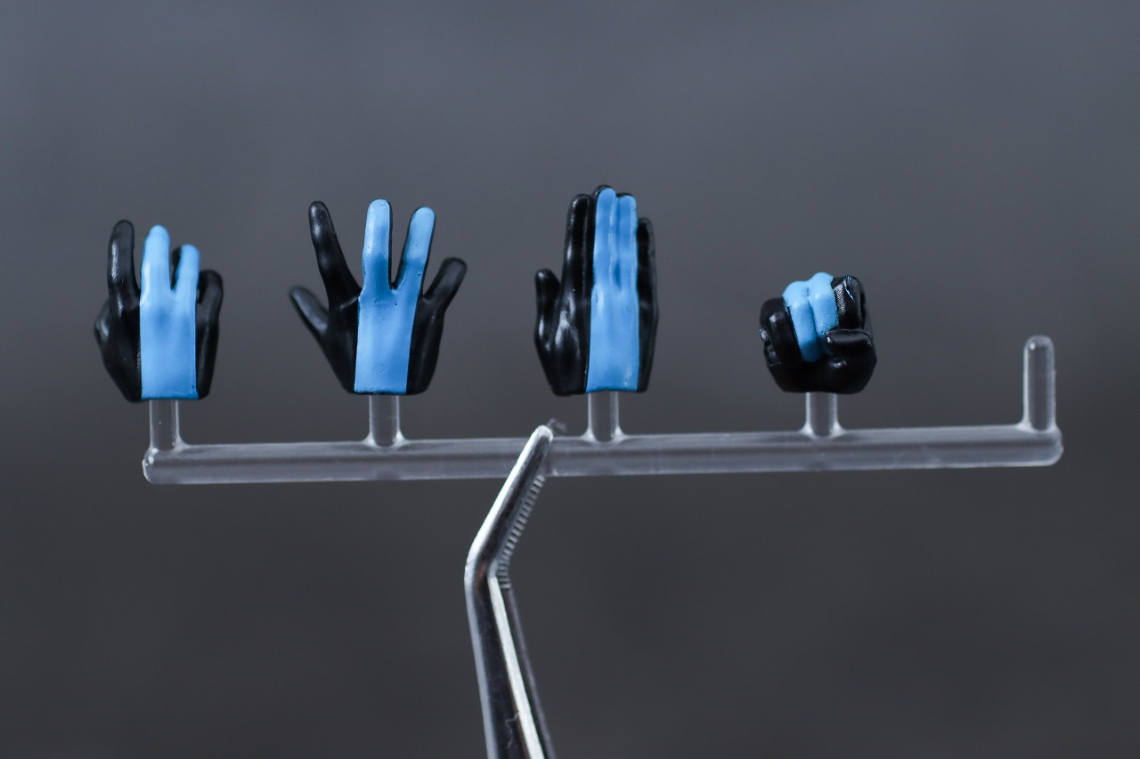 MAFEX　ナイトウイング（バットマン：ハッシュ）　レビュー　付属品　手首