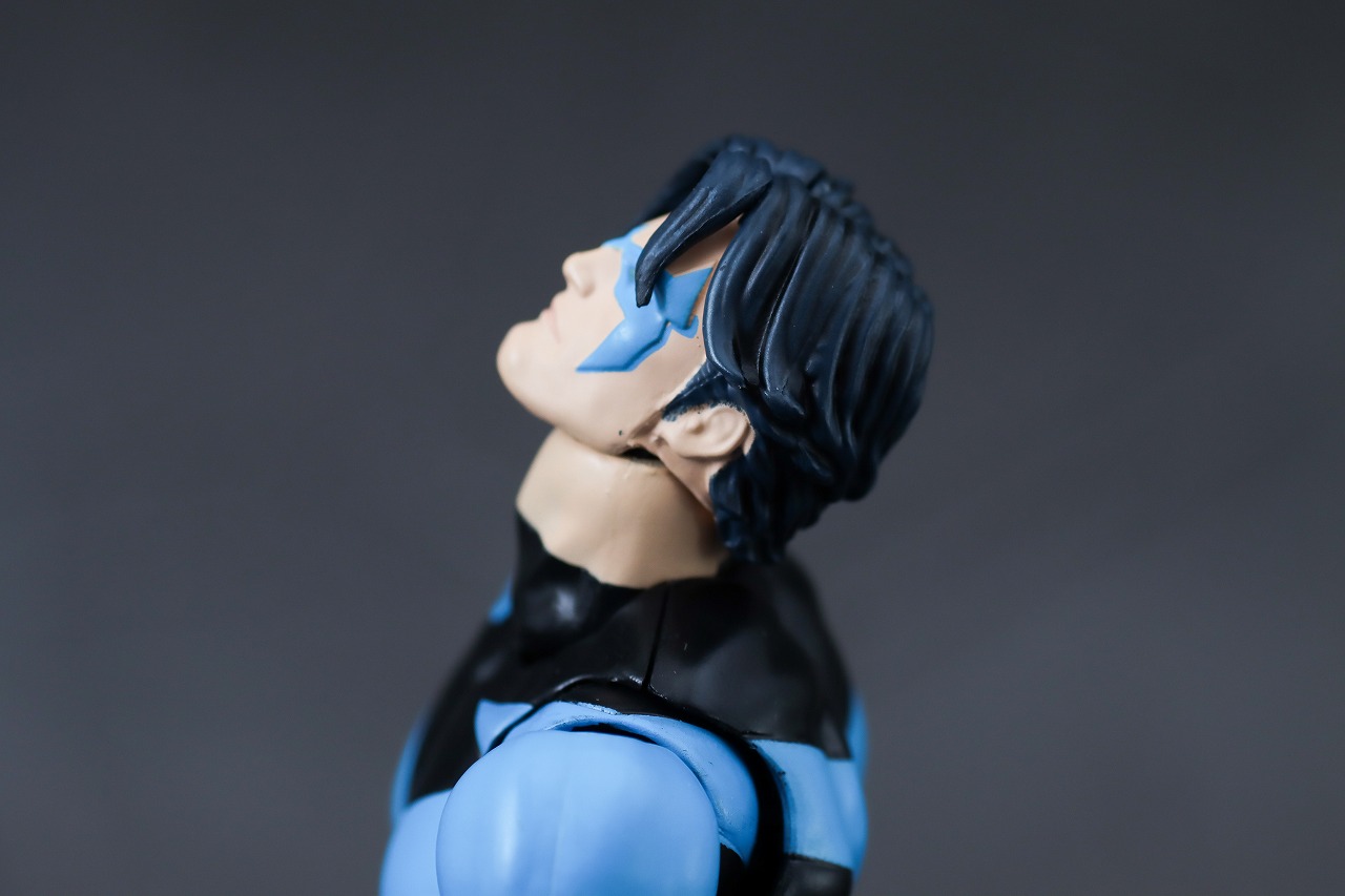 MAFEX　ナイトウイング（バットマン：ハッシュ）　レビュー　可動範囲