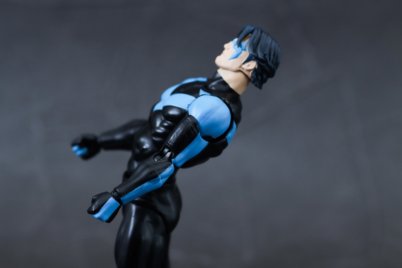 MAFEX　ナイトウイング（バットマン：ハッシュ）　レビュー　可動範囲