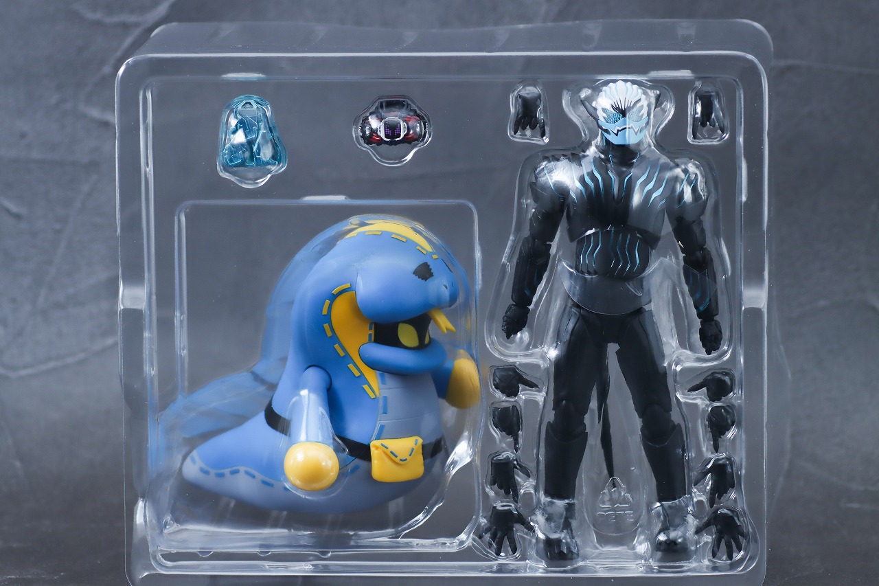 S.H.フィギュアーツ　バイス＆ラブコフ＆オプションパーツセット　レビュー　パッケージ