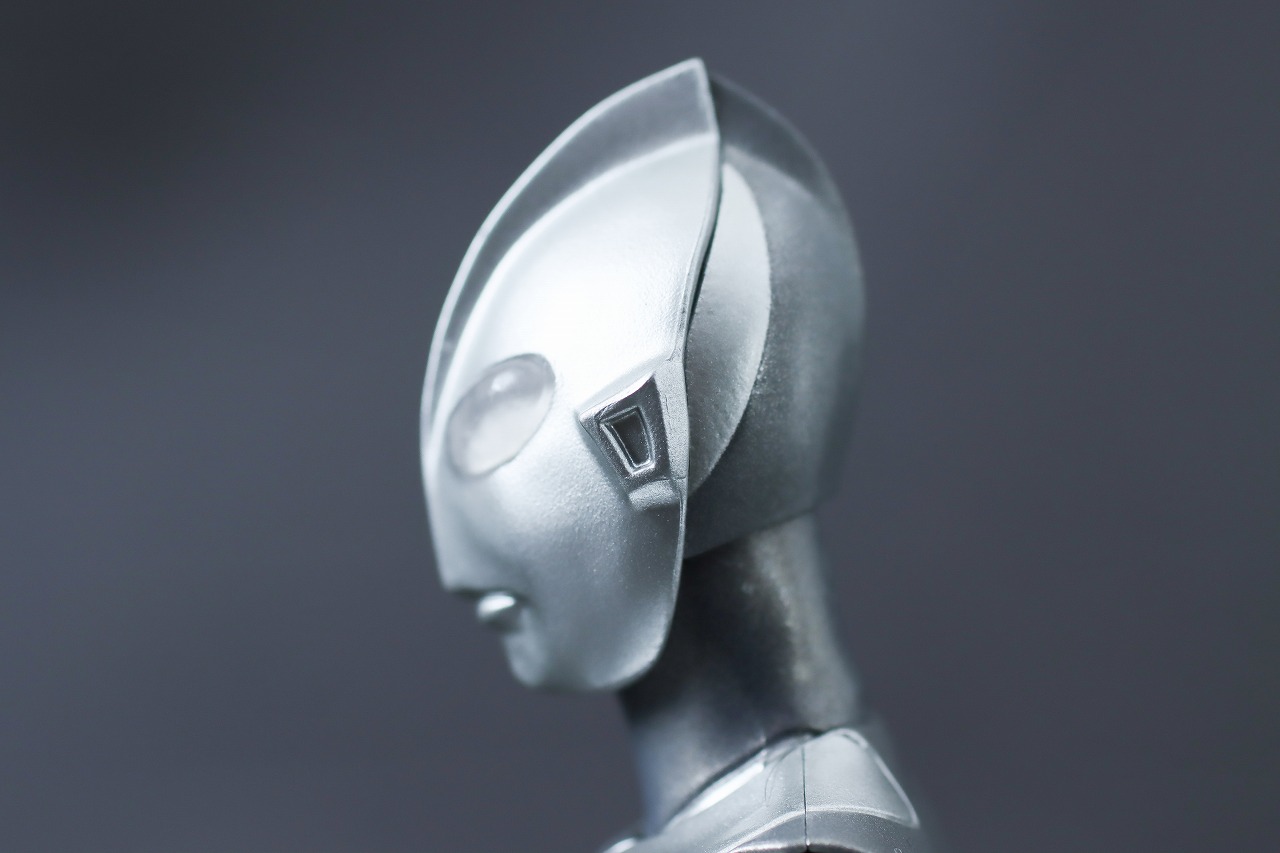 S.H.フィギュアーツ　ウルトラマン 降着時Ver.（『シン・ウルトラマン』）　レビュー　本体