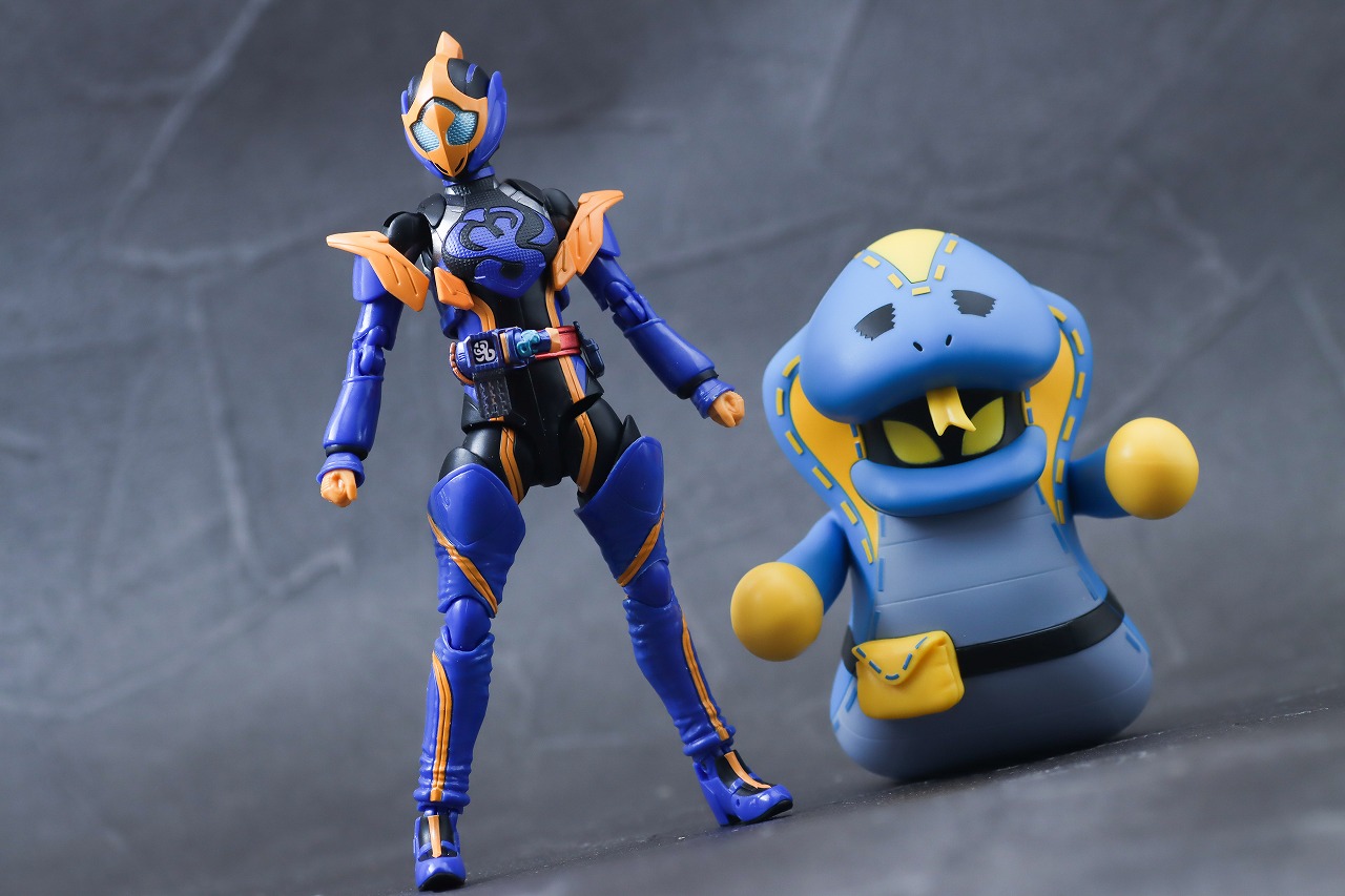 S.H.フィギュアーツ　バイス＆ラブコフ＆オプションパーツセット　レビュー　アクション　仮面ライダージャンヌ　コブラゲノム