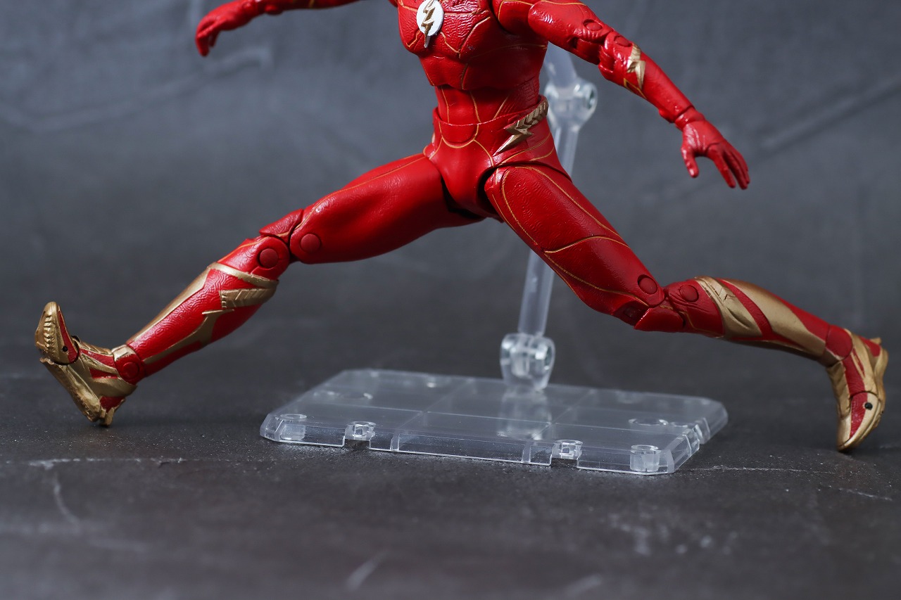 DCマルチバース　フラッシュ（『ザ・フラッシュ』）　レビュー　可動範囲