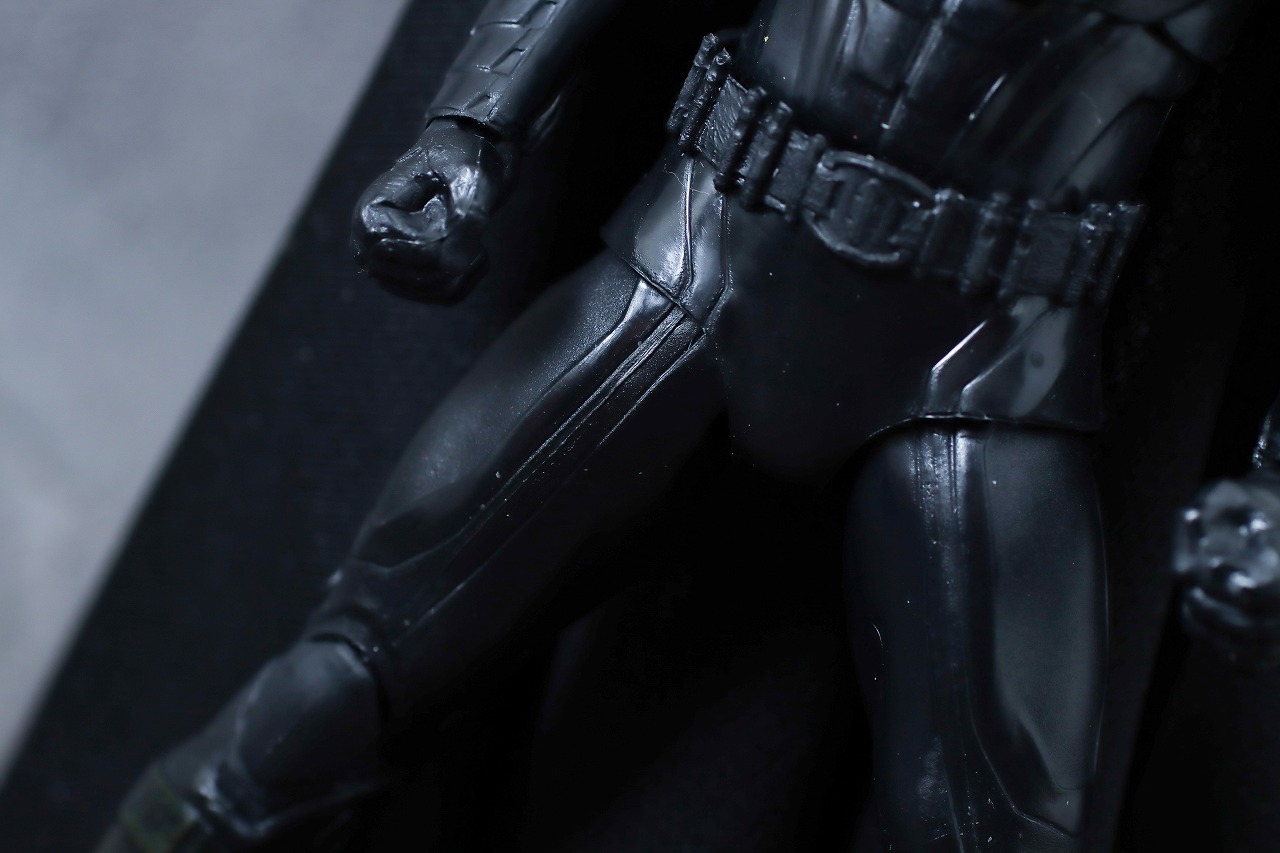 DCマルチバース　バットマン（マルチバース／モダンスーツ）　本体