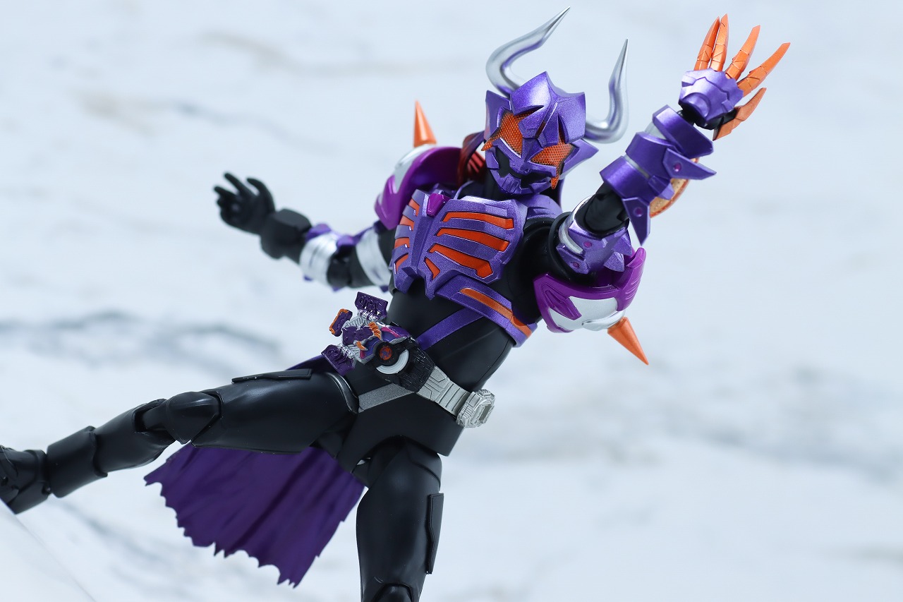 S.H.フィギュアーツ　仮面ライダーバッファ ゾンビフォーム　レビュー　アクション
