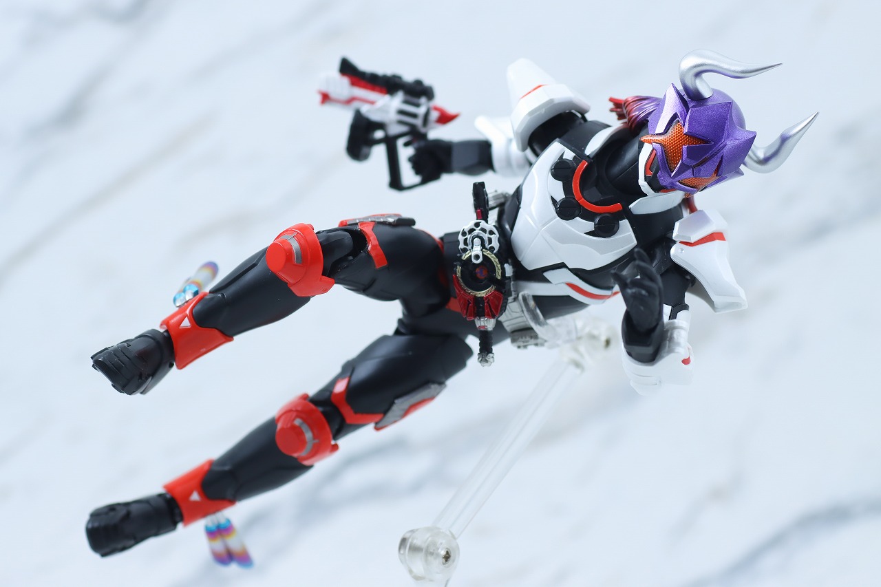 S.H.フィギュアーツ　仮面ライダーバッファ ゾンビフォーム　マグナムブーストフォーム　レビュー　アクション