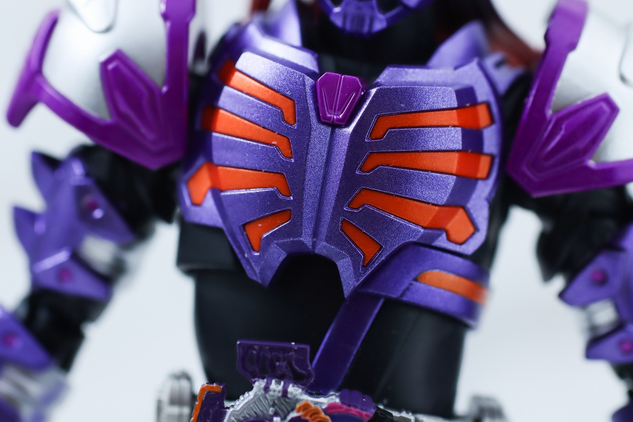 S.H.フィギュアーツ　仮面ライダーバッファ ゾンビフォーム　レビュー　本体