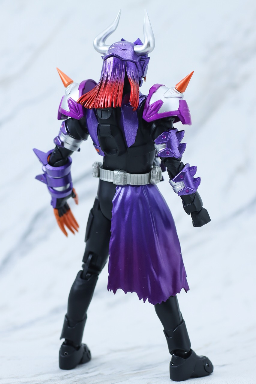 S.H.フィギュアーツ　仮面ライダーバッファ ゾンビフォーム　レビュー　本体