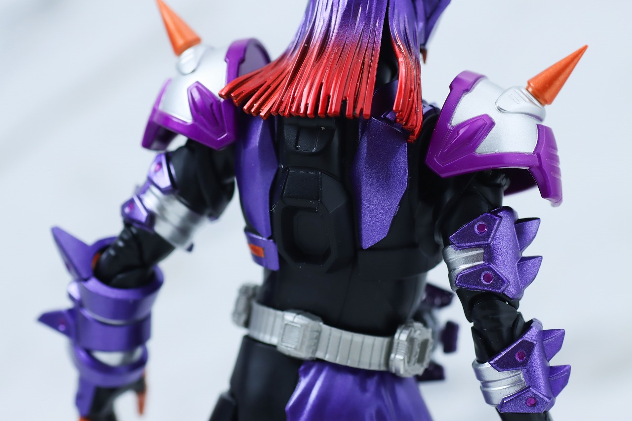 S.H.フィギュアーツ　仮面ライダーバッファ ゾンビフォーム　レビュー　本体