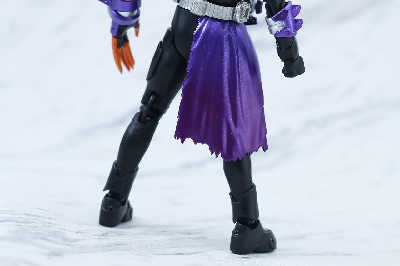 S.H.フィギュアーツ　仮面ライダーバッファ ゾンビフォーム　レビュー　本体