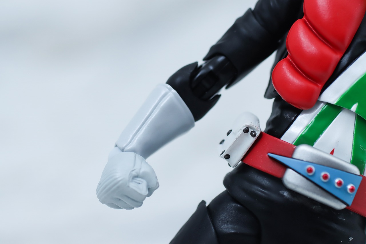 S.H.フィギュアーツ　ライダーマン　真骨彫製法　レビュー　本体