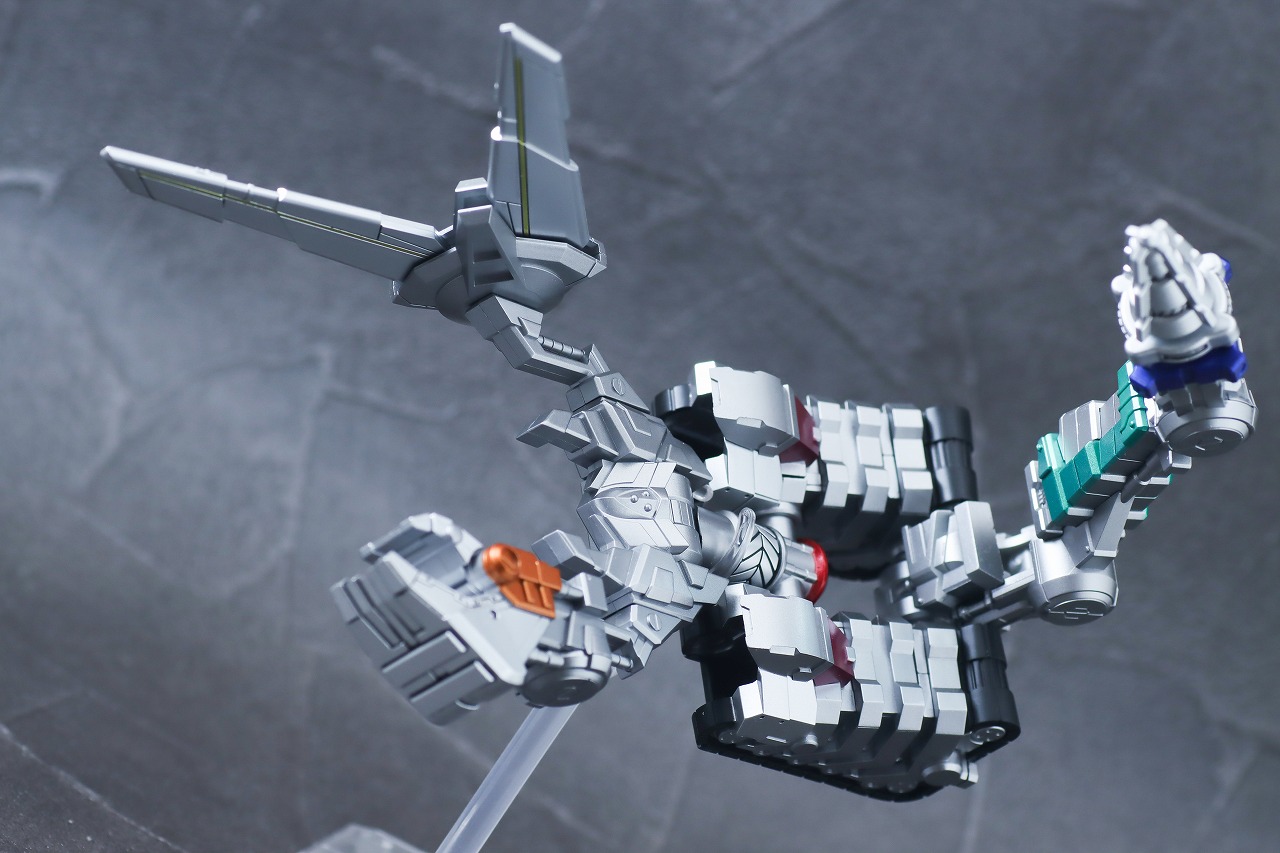 S.H.フィギュアーツ　真骨彫製法　CLAWs　サソリ　仮面ライダーバース　レビュー　アクション