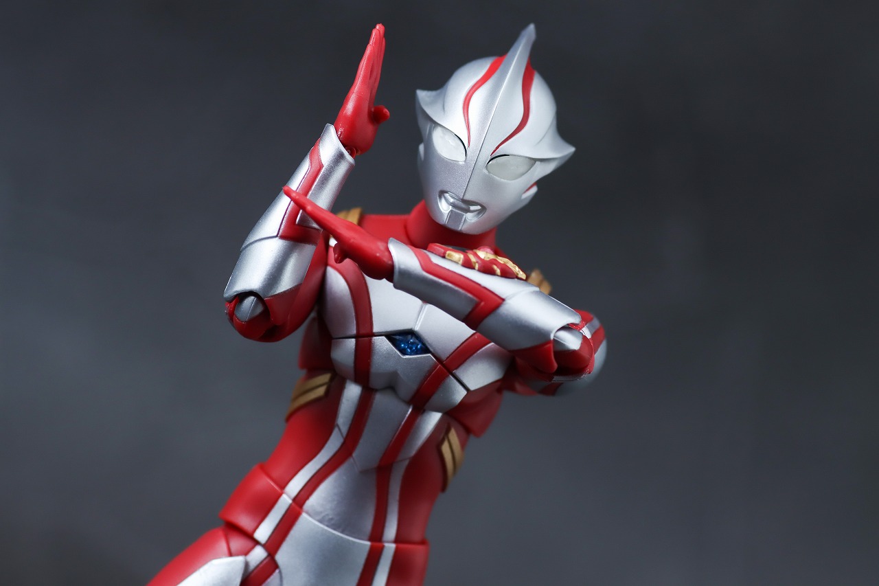 S.H.フィギュアーツ　ウルトラマンメビウス　レビュー　アクション
